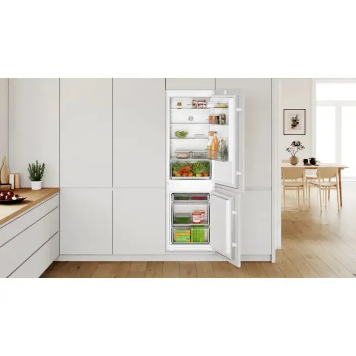 Bosch Serie 2 KIV865SE0 frigorifero con congelatore Libera installazione 267 L E Bianco , 152477 , Immagine 2