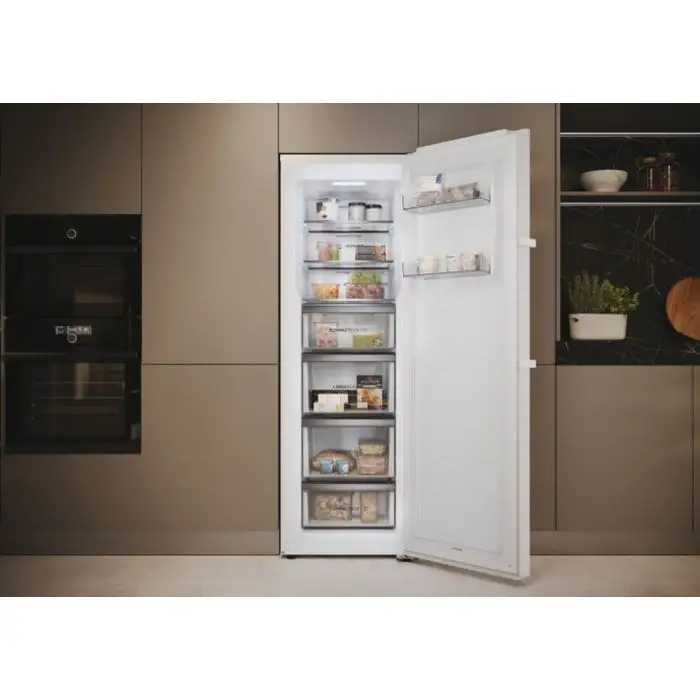 Haier INSTASWITCH H4F272WEH1 Congelatore Verticale a Libera Installazione 272 L E Bianco , 153865 , Immagine 16