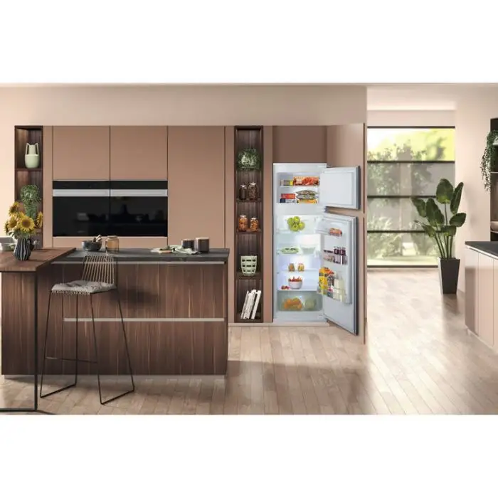 Hotpoint Frigorifero combinato ad incasso BDFS 2422 , 154736 , Immagine 2