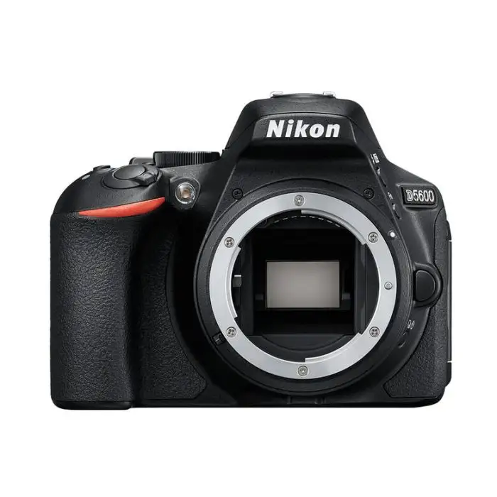 Nikon D5600 + AF-S DX 18-140mm G ED VR Kit fotocamere SLR 24,2 MP CMOS 6000 x 4000 Pixel Nero , 114592 , Immagine 3