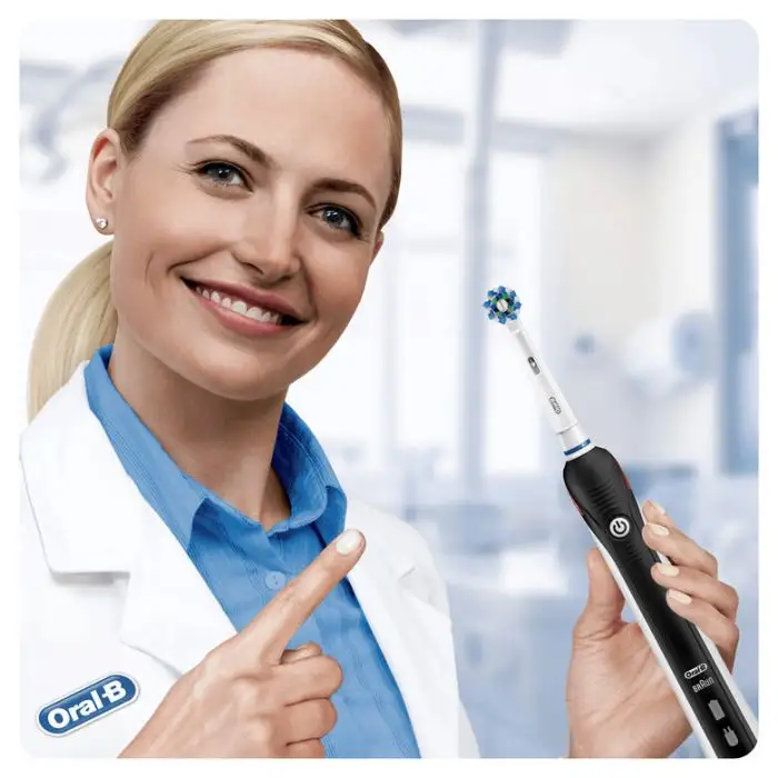 Oral-B PRO 2 2950N CrossAction Adulto Spazzolino rotante-oscillante Rosa, Nero , 130330 , Immagine 11