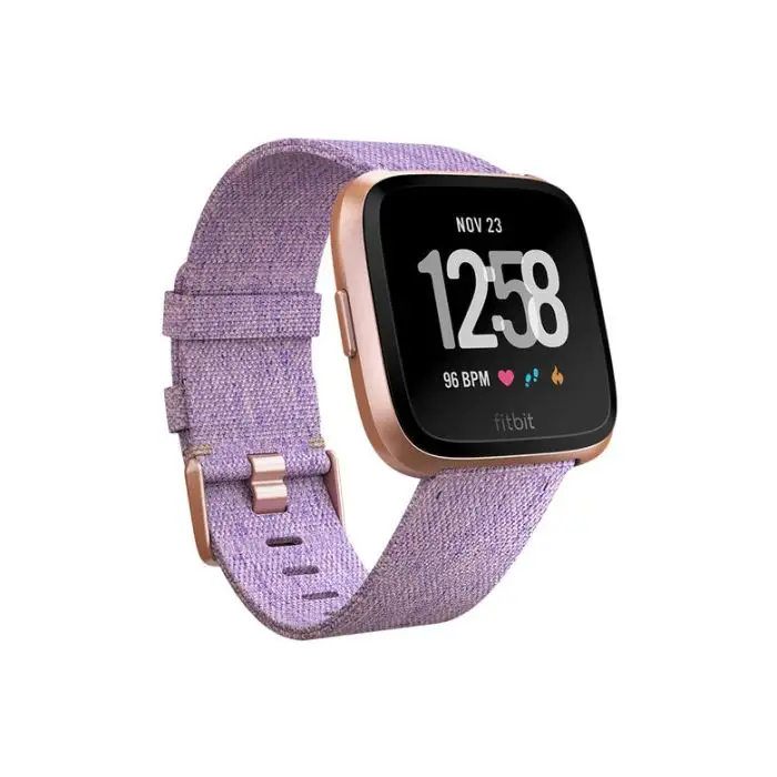 Fitbit on sale versa offerta