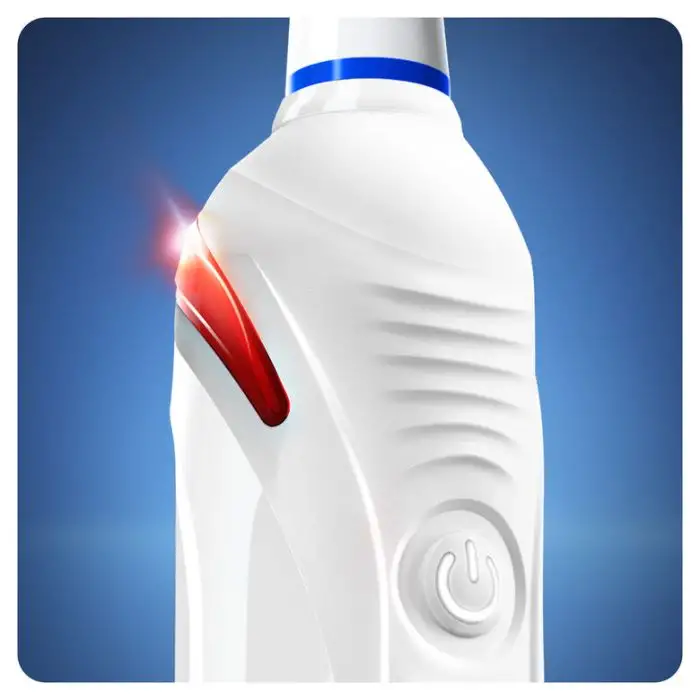 Oral-B Spazzolino Elettrico Ricaricabile Smart 5 5100S CrossAction, 1 Bianco Manico Connesso, 5 Modalità Tra Cui Sbiancante, Denti Sensibili E Protezione Gengive, 3 Testine Custodia da viagg , 131234 , Immagine 5