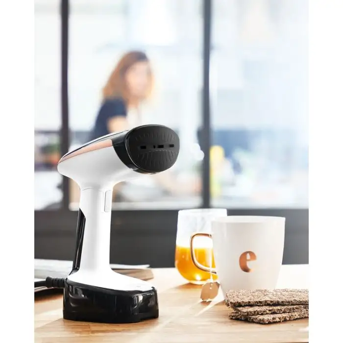 Rowenta DR3030 Access Steam Pocket Stiratore Verticale, Pronto in 15 Sec, Compatto e Leggero, Uccide Batteri, Rimuove Gli Allergeni, 1300 W, Acciaio Inossidabile, Nero/Bianco/Rosa , 130727 , Immagine 6