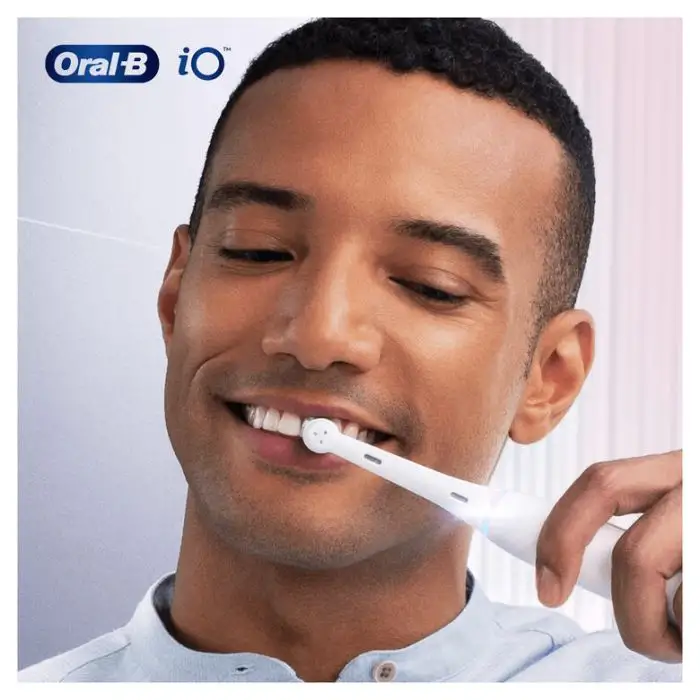 Oral-B iO Gentle Care Testine Spazzolino Elettrico, Confezione da 6 Testine  di Ricambio Bianche, Pulizia Delicata ed Efficace di Gengive e Denti