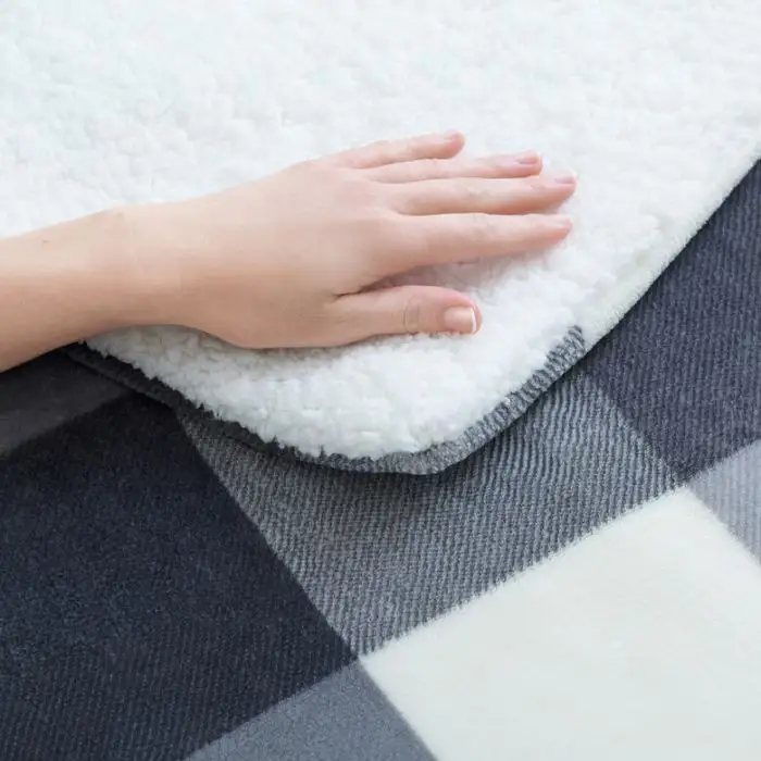 Imetec CaldoPlaid Tartan Grey Plaid Riscaldabile, Morbida Coperta Elettrica 160x120 cm, Basso Consumo, Tecnologia Adapto, Dispositivo di Sicurezza, Rapido Riscaldamento, 6 Temperature, Lavab , 155138 , Immagine 4