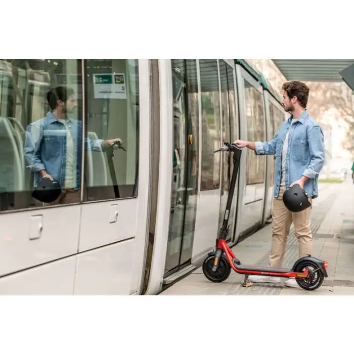 Ninebot by Segway Monopattino elettrico D18E con 18 km di autonomia e ruote da 10&quot; con camera d&#039;aria , 142500 , Immagine 6