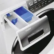Haier I-Pro Series 7 Plus HW90-B14IGITU1 lavatrice Caricamento frontale 9 kg 1400 Giri/min B Bianco