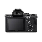 Sony Alpha 7 II, fotocamera mirrorless ad attacco E, sensore full-frame, 24.3 MP