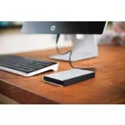 HP Pavilion 23-q102nl 58,4 cm (23") 1920 x 1080 Pixel Intel® Core™ i3 di quarta generazione 4 GB DDR3L-SDRAM 500 GB HDD PC All-in-one Windows 10 Home Wi-Fi 5 (802.11ac) Nero, Bianco