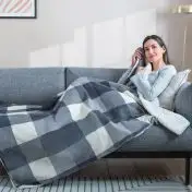 Imetec CaldoPlaid Tartan Grey Plaid Riscaldabile, Morbida Coperta Elettrica 160x120 cm, Basso Consumo, Tecnologia Adapto, Dispositivo di Sicurezza, Rapido Riscaldamento, 6 Temperature, Lavab