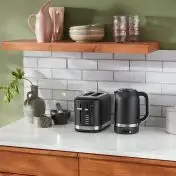KitchenAid 5KEK1701EBM bollitore elettrico 1,7 L 2400 W Nero