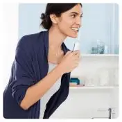 Oral-B Spazzolino Elettrico Smart 6 6600