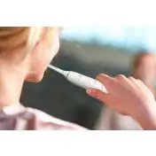 Philips Con DiamondClean 9000, sistema di pulizia interdentale