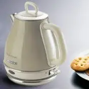Ariete 2868 Bollitore Elettrico Vintage 1 Litro - Infusi, Tè e Tisane - Autospegnimento - Acciaio Inox - 1 Litro - 1600 Watt - Beige
