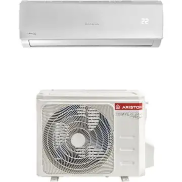 Ariston DUALC50XD0-O + PRIOS R32 Condizionatore Fisso Unità Interna e esterna Bianco , 154112
