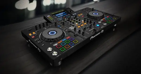 Pioneer DJ XDJ-RX2 Vs XDJ-RR: il Confronto