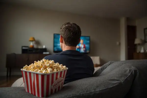Qual è la distanza ideale per vedere perfettamente la TV?